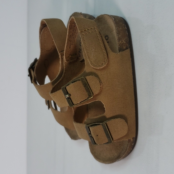 Old Navy Faux Leather Double Buckle Sandals 6-12M - Picture 6 of 13
